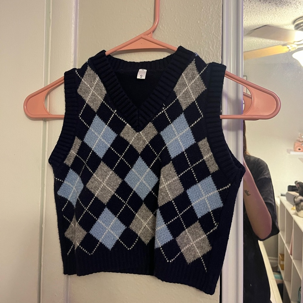 Cropped vest